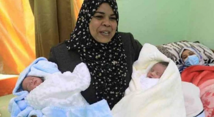 عبر النطف المحررة.. أسير فلسطيني من غزة يرزق بتوأم