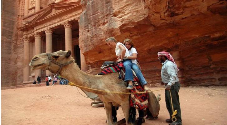 "مكاتب السياحة": نحو نصف مليون سائح ألغوا قدومهم إلى الأردن