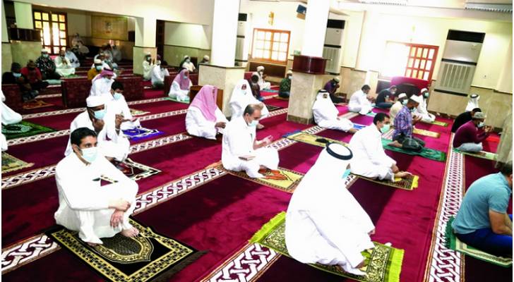 قطر.. منع غير الملقحين ضد كورونا من دخول المساجد