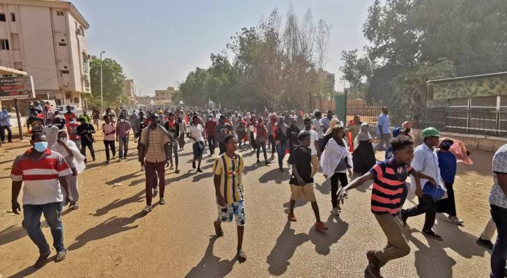 ٧ قتلى في صفوف المتظاهرين الرافضين للحكم العكسري في السودان