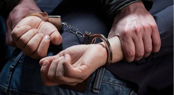 الأمن: القبض على شخصين اعتديا على موظف إحدى شركات التوصيل في عمان