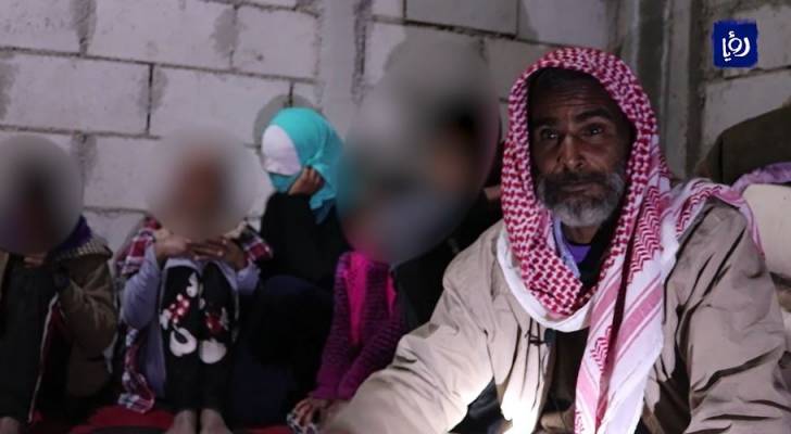 الفقر والبرد يفتكان بحربي أبو جخيدم وأطفاله - فيديو