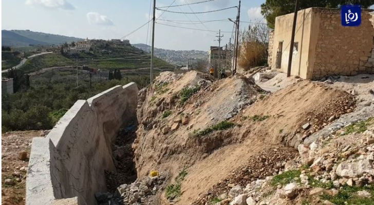 مشروع جدار استنادي في حبكا يهدد سلامة المواطنين
