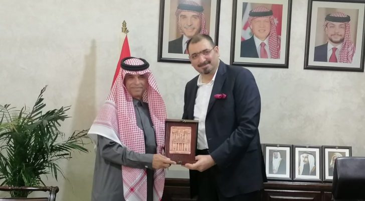 الجازي يستقبل رئيس اللجنة القطرية للقانون الدولي الإنساني