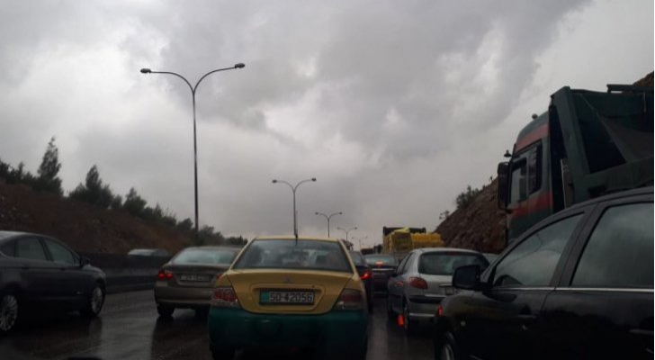 أزمة سير على طريق المطار باتجاه عمان - ارشيفية