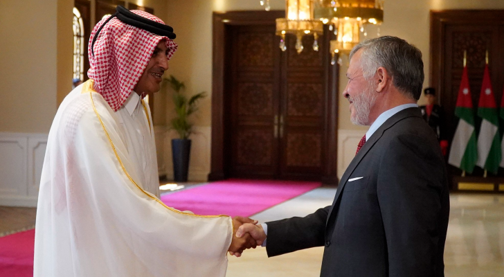 جلالة الملك والسفير القطري آل ثاني