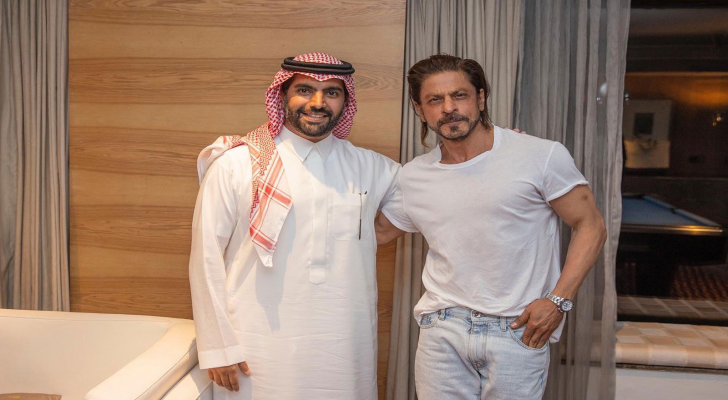وزير الثقافة السعودي عبد الله بن فرحان آل سعود والفنان العالمي الهندي شاروخان