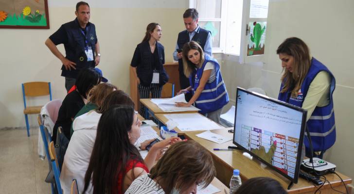 مراسلة رؤيا: استمرار عمليات الفرز في الانتخابات اللبنانية - فيديو