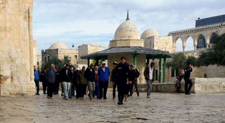 الخارجية الفلسطينية تحذر من مخاطر الدعوات الإسرائيلية المتصاعدة لاقتحام الاقصى