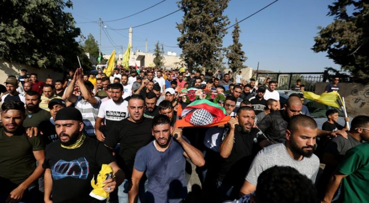 تشييع شهيد في إحدة المناطق الفلسطينية
