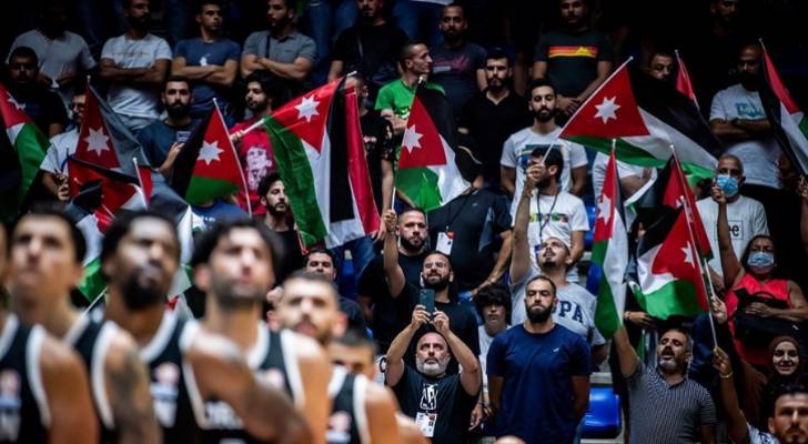 فوز صقور الأردن على إندونيسيا في تصفيات كأس العالم لكرة السلة