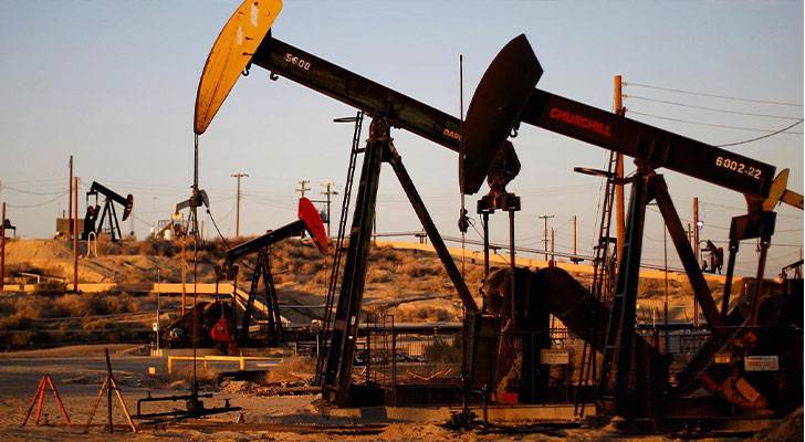 الحكومة تحدد ١٢ منطقة مفتوحة للاستثمار في النفط والغاز