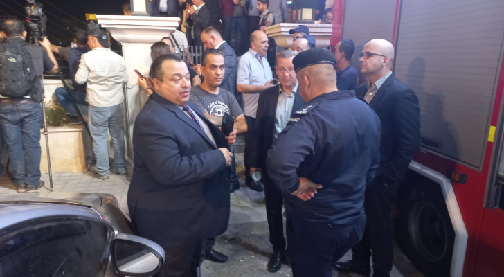 حضور النائب العام إلى موقع انهيار الحادثة