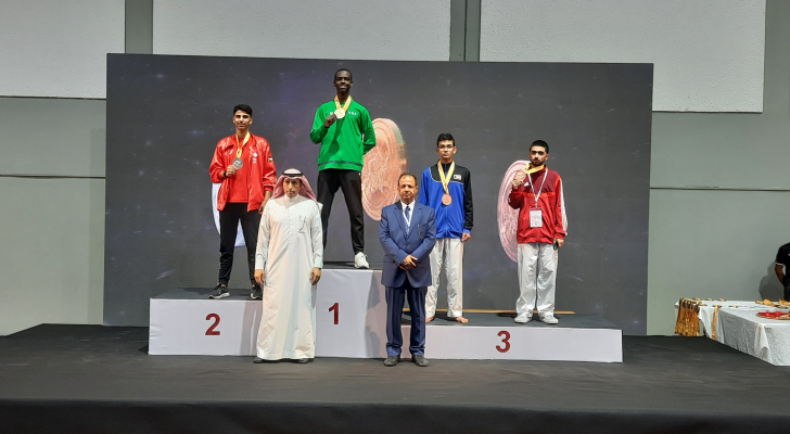 من البطولة