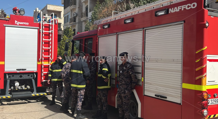 مركبة تابعة للدفاع المدني