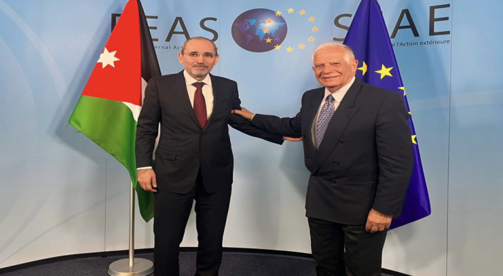 نائب رئيس الوزراء وزير الخارجية وشؤون المغتربين، أيمن الصفدي مع الممثل الأعلى للشؤون الخارجية والسياسة الأمنية في الاتحاد الأوروبي جوزيب بوريل