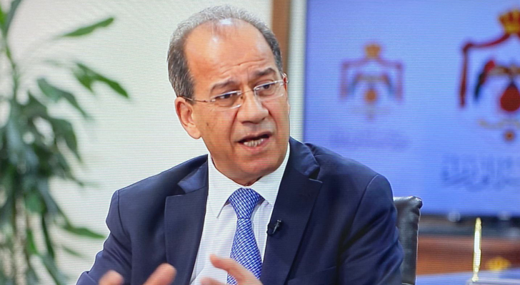 وزير وزارة الاتصال الحكومي " فيصل الشبول"