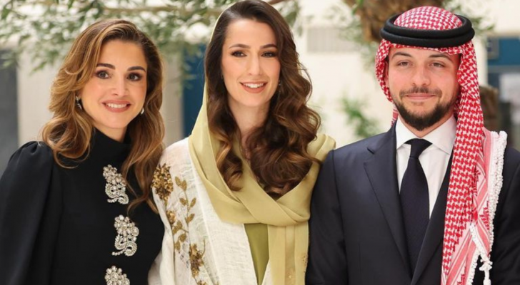 الملكة وولي العهد والآنسة رجوة