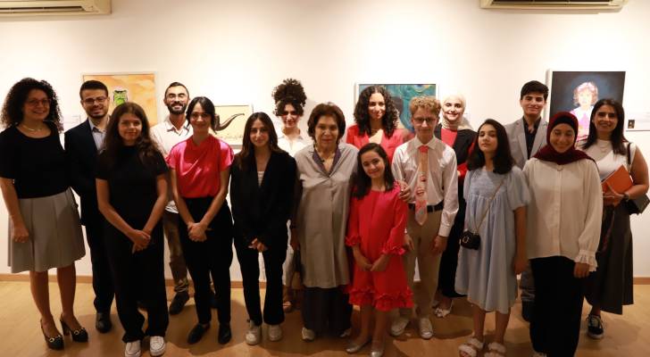 Image 1 from gallery