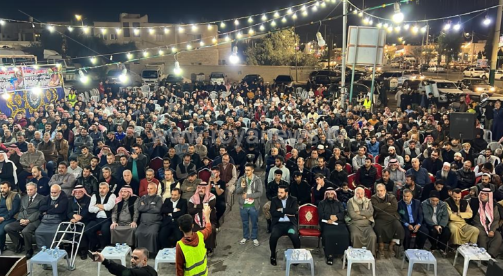معانيون أثناء المهرجان الخطابي