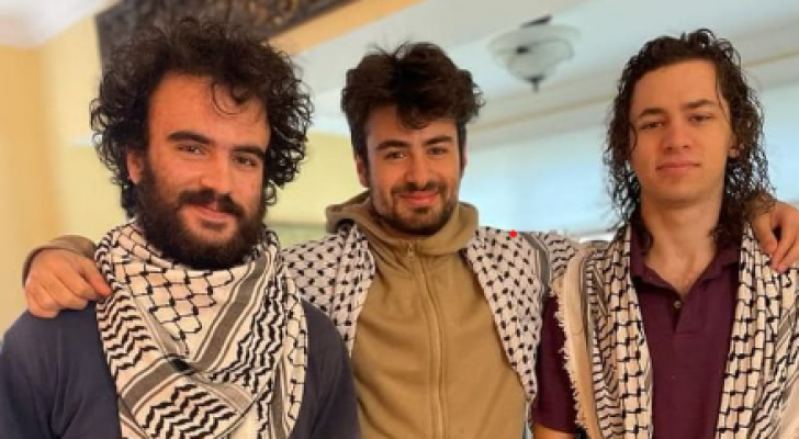 الطلبة الفلسينيون الذين تعرضوا لإطلاق نار