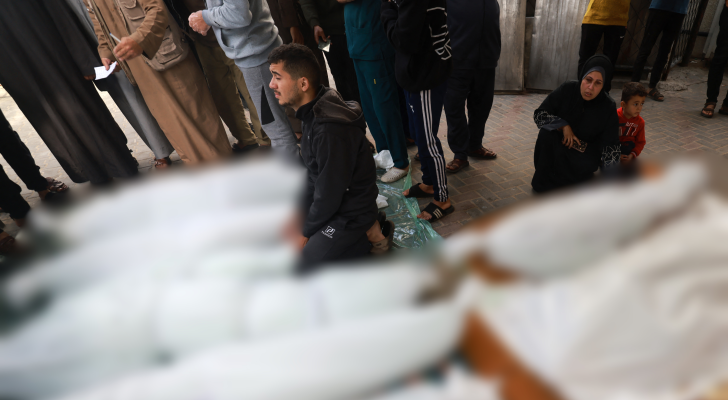 جثامين في مستشفى النجار
