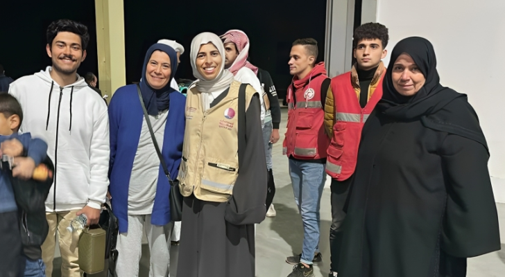 فلسطينيون تم إجلائهم من غزة إلى قطر