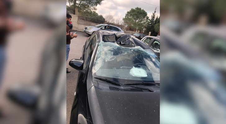 لحظة سقوط صاروخ اعتراضي للاحتلال على مركبة في جنوب لبنان