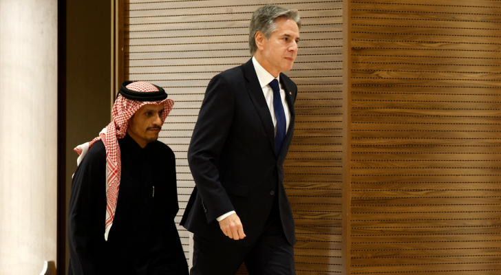 رئيس الوزراء وزير الخارجية القطري ووزير الخارجية الأمريكي