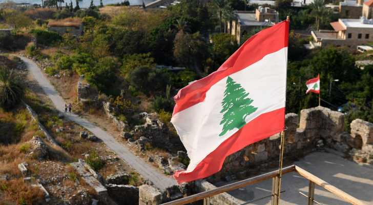 علم لبنان