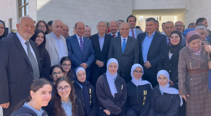خلال افتتاح وزير التعليم العالي والبحث العلمي جامعة العقبة للعلوم الطبية