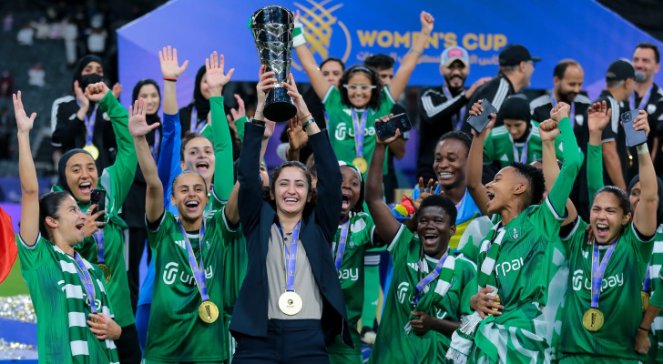 بقيادة المدربة الأردنية منار فريج، توج فريق الأهلي بلقب كأس الاتحاد السعودي للسيدات بنسخته الأولى