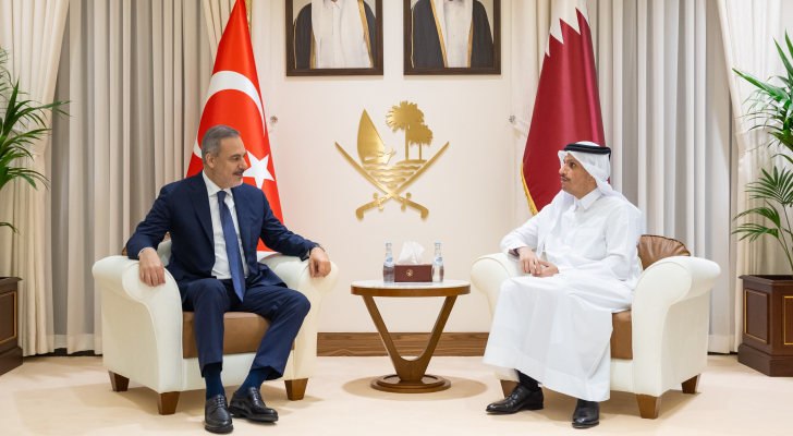 لقاء وزير الخارجية القطري ونظيره التركي