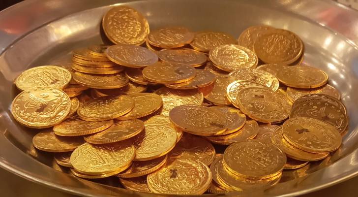الذهب.. تعرف إلى سعر بيع الليرة الرشادي والإنجليزي في الأردن - فيديو