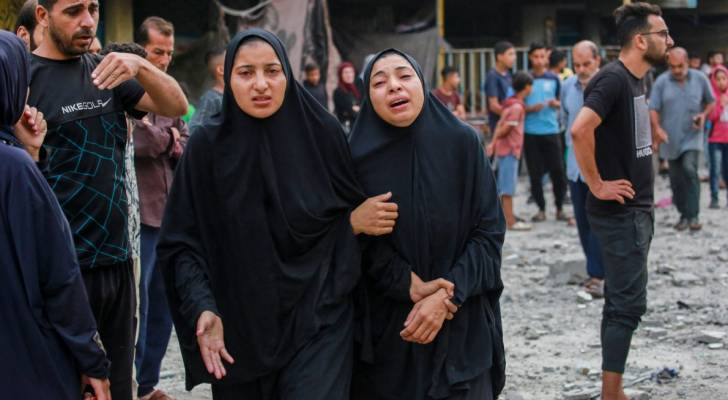 برا وبحرا وجوا.. جيش الاحتلال يشن هجوما عنيفا على وسط قطاع غزة