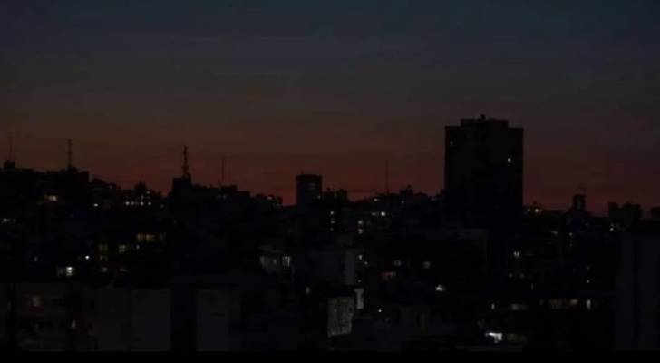 مراسل رؤيا: انقطاع التيار الكهربائي في كافة ارجاء مدينة عكا المحتلة