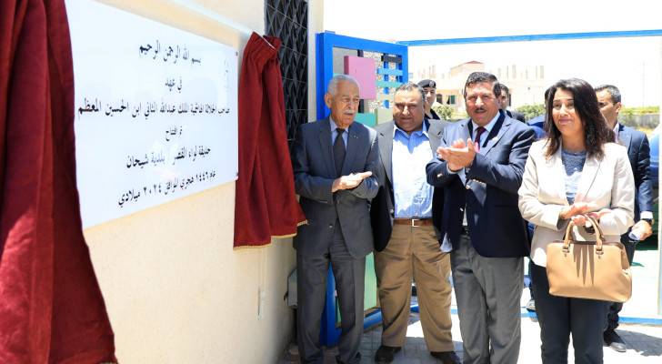 رئيس الديوان الملكي يفتتح ويتفقد مشاريع مبادرات ملكية في الكرك