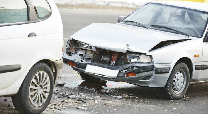 حادث تصادم بين مركبتين