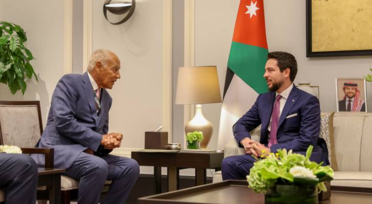 ولي العهد يبحث مع أمين عام جامعة الدول العربية تطورات المنطقة - فيديو