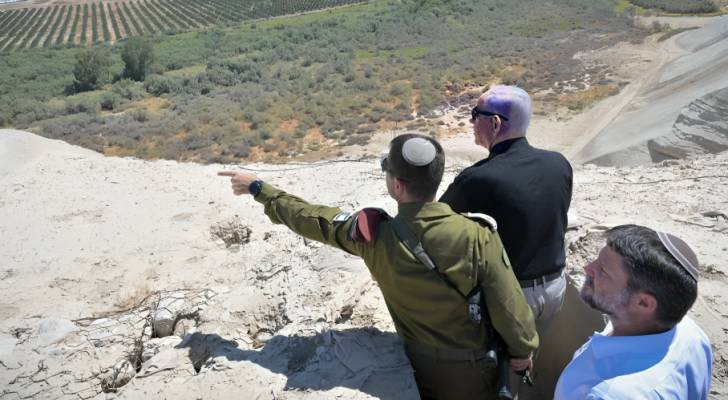 نتنياهو وسموتريتش في الأغوار الفلسطينية