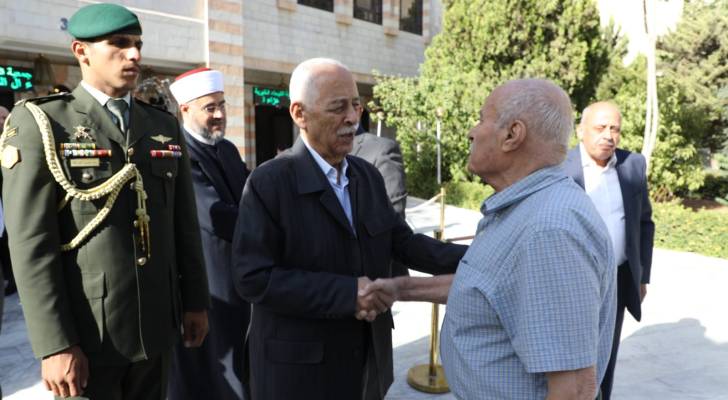 العيسوي يقدم واجب العزاء لعشيرة الخصاونة/ آل الناصر