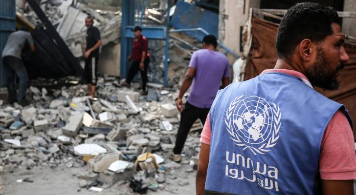 أحد موظفي الأونروا في فلسطين