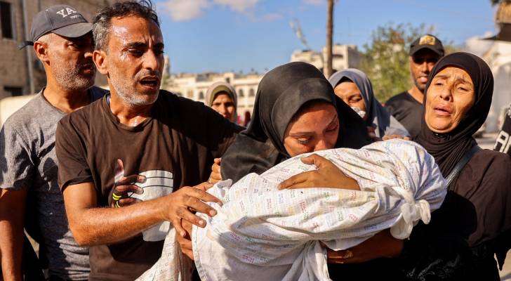 الاحتلال يمعن في بطشه على غزة لليوم الـ355.. والعدوان على لبنان يدخل مراحل جديدة