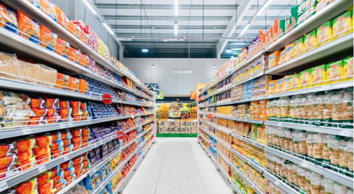 عروض وتخفيضات على نحو 400 سلعة في "الاستهلاكية المدنية"