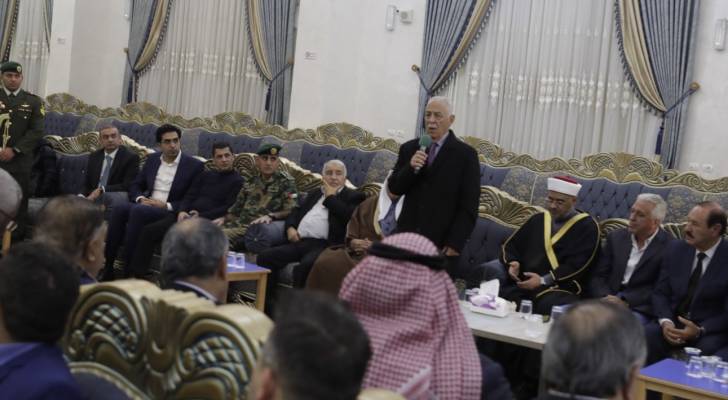 مندوبا عن الملك وولي العهد.. العيسوي يعزي عشيرة المعاني