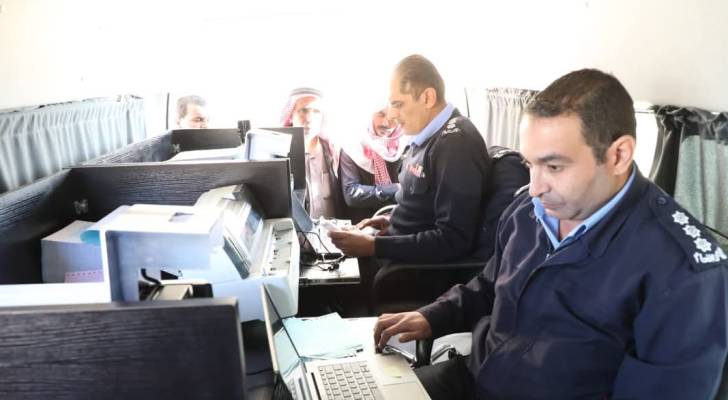 الأمن العام: إقبال كبير على محطة الترخيص المتنقل في البادية