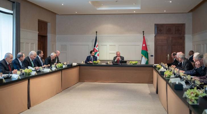 الملك يلتقي رؤساء اللجان الدائمة في مجلس الأعيان