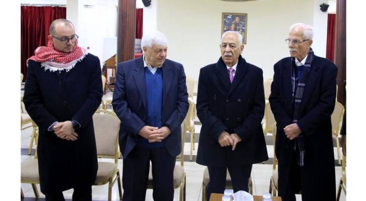 العيسوي يقدم واجب العزاء