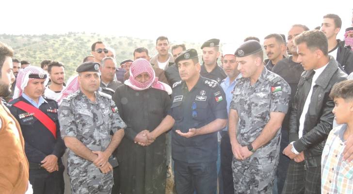 مرتبات الأمن العام تشارك في تشييع جثمان الشرطي أحمد محمد أحمد الغويري