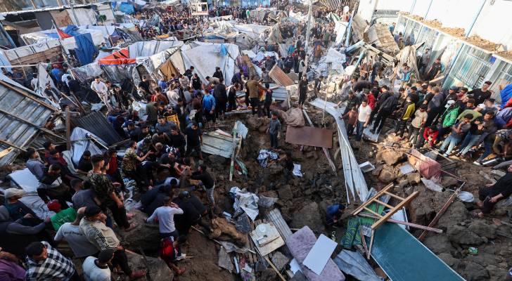 موقع غارة للاحتلال استهدفت مدرسة تابعة للأونروا تؤوي نازحين في مخيم البريج